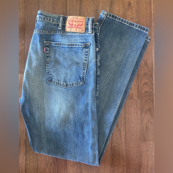 LIKE NEW Levi’s 513 38x34 - Picture 4 of 9